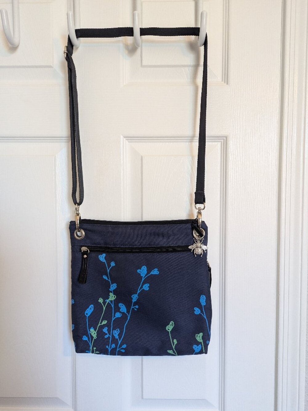 🐝🌿 Tray 6 Botanical & Bees Crossbody Travel Organizer Bag | Vegan Friendly